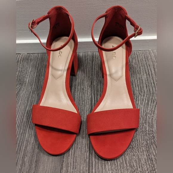 Aldo Red Strappy 2 in block Heeled Sandal, Size 6 - Picture 4 of 9